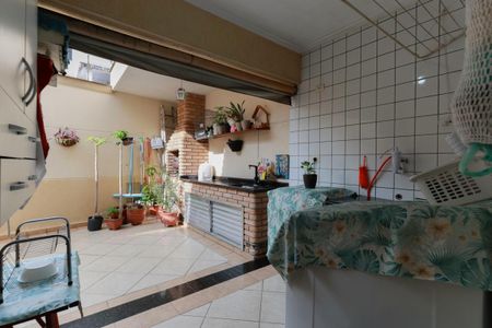 Casa à venda com 168m², 3 quartos e 4 vagas Casa à venda com 168m², 3 quartos e 4 vagasÁrea de serviço