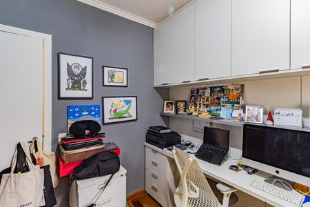 Apartamento à venda com 178m², 5 quartos e 3 vagasQuarto