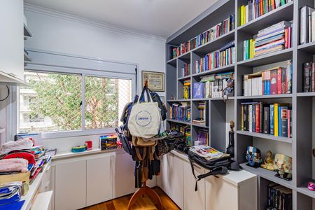 Apartamento à venda com 178m², 5 quartos e 3 vagasQuarto
