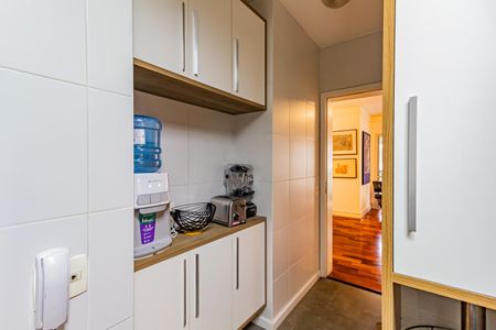 Apartamento à venda com 178m², 5 quartos e 3 vagasCozinha