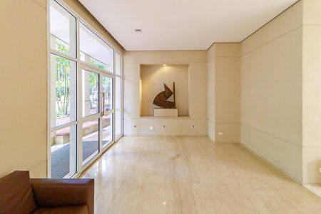 Apartamento à venda com 178m², 5 quartos e 3 vagasHall social