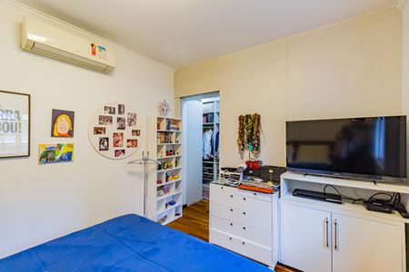 Apartamento à venda com 178m², 5 quartos e 3 vagasSuíte 1