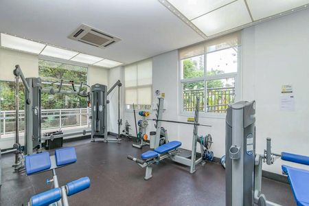 Apartamento à venda com 178m², 5 quartos e 3 vagasÁrea comum - Academia
