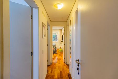 Apartamento à venda com 178m², 5 quartos e 3 vagasCorredor