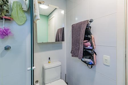 Apartamento à venda com 178m², 5 quartos e 3 vagasBanheiro da Suíte 2