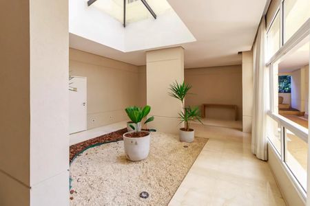 Apartamento à venda com 178m², 5 quartos e 3 vagasHall social