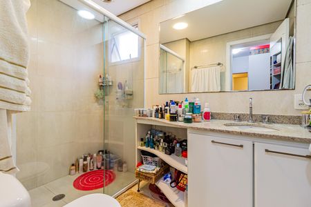 Apartamento à venda com 178m², 5 quartos e 3 vagasBanheiro da Suíte 1