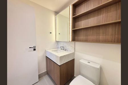 Apartamento para alugar com 35m², 1 quarto e sem vaga Apartamento para alugar com 35m², 1 quarto e sem vagaBanheiro da Suíte