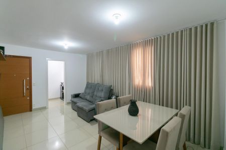 Apartamento à venda com 3 quartos, 82m² em Santa Rosa, Belo Horizonte
