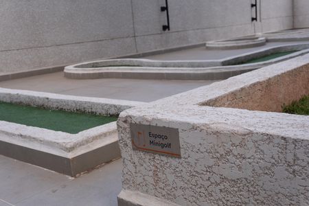 Apartamento para alugar com 39m², 2 quartos e 1 vaga Apartamento para alugar com 39m², 2 quartos e 1 vagaÁrea comum - Minigolf