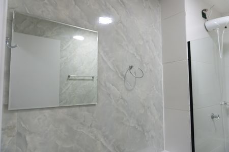 Apartamento para alugar com 39m², 2 quartos e 1 vaga Apartamento para alugar com 39m², 2 quartos e 1 vagaBanheiro - Espelho