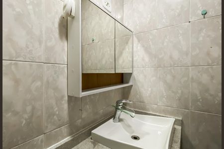 Apartamento para alugar com 42m², 2 quartos e 1 vaga Apartamento para alugar com 42m², 2 quartos e 1 vagaBanheiro