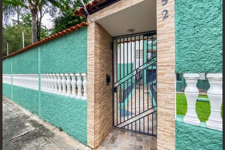 Apartamento para alugar com 42m², 2 quartos e 1 vaga Apartamento para alugar com 42m², 2 quartos e 1 vagaFachada