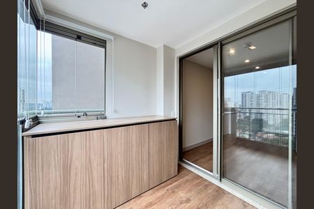 Apartamento para alugar com 35m², 1 quarto e 1 vaga Apartamento para alugar com 35m², 1 quarto e 1 vagaVaranda