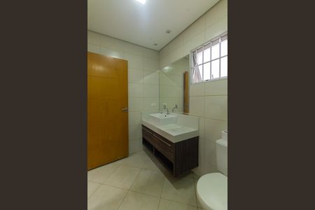 Casa para alugar com 80m², 2 quartos e sem vaga Casa para alugar com 80m², 2 quartos e sem vagaBanheiro
