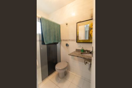 Casa à venda com 180m², 3 quartos e 3 vagas Casa à venda com 180m², 3 quartos e 3 vagasBanheiro Social