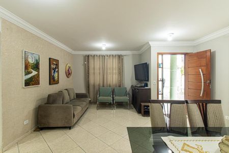 Casa à venda com 180m², 3 quartos e 3 vagas Casa à venda com 180m², 3 quartos e 3 vagasSala