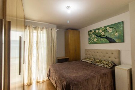 Casa à venda com 180m², 3 quartos e 3 vagas Casa à venda com 180m², 3 quartos e 3 vagasQuarto 2 Suite