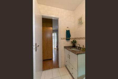 Casa à venda com 180m², 3 quartos e 3 vagas Casa à venda com 180m², 3 quartos e 3 vagasBanheiro da Suite