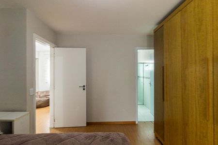 Casa à venda com 180m², 3 quartos e 3 vagas Casa à venda com 180m², 3 quartos e 3 vagasQuarto 2 Suite