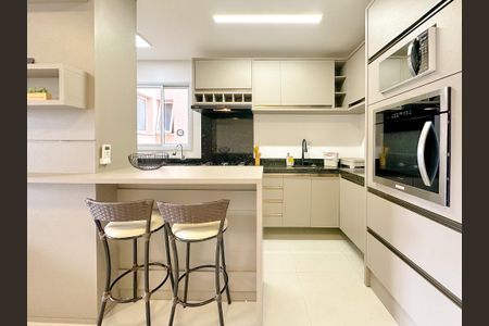 Apartamento para alugar com 94m², 3 quartos e 2 vagasCozinha