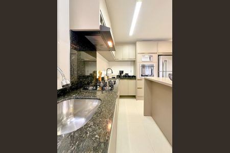Apartamento para alugar com 94m², 3 quartos e 2 vagasCozinha