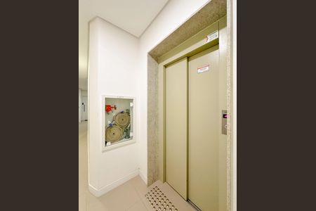 Apartamento para alugar com 94m², 3 quartos e 2 vagasElevador