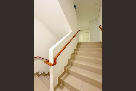 Apartamento para alugar com 94m², 3 quartos e 2 vagasEscada