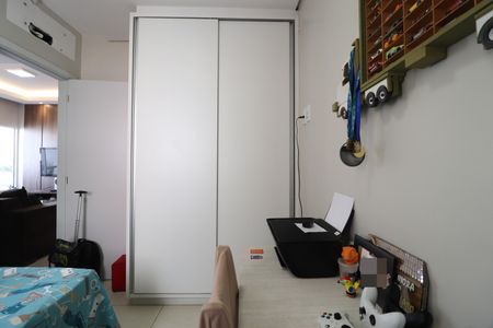 Quarto 1 de apartamento para alugar com 2 quartos, 55m² em Jardim Holanda, Uberlândia