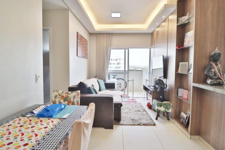 Sala de apartamento para alugar com 2 quartos, 55m² em Jardim Holanda, Uberlândia