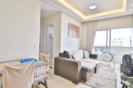 Sala de apartamento para alugar com 2 quartos, 55m² em Jardim Holanda, Uberlândia