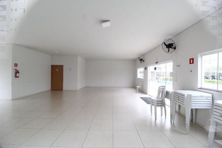 Apartamento para alugar com 55m², 2 quartos e 1 vagaÁrea comum - Salão de festas