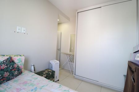 Quarto 2 - Suíte de apartamento para alugar com 2 quartos, 55m² em Jardim Holanda, Uberlândia