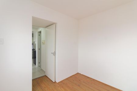 Quarto 1 de apartamento para alugar com 2 quartos, 32m² em Vila Carmosina, São Paulo