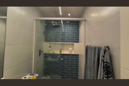 Apartamento para alugar com 178m², 2 quartos e 3 vagas Apartamento para alugar com 178m², 2 quartos e 3 vagasBanheiro da Suíte 2