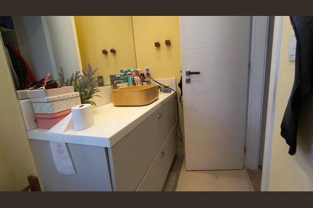 Apartamento para alugar com 178m², 2 quartos e 3 vagas Apartamento para alugar com 178m², 2 quartos e 3 vagasBanheiro da Suíte 1