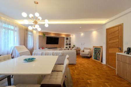 Apartamento à venda com 145m², 3 quartos e 1 vaga Apartamento à venda com 145m², 3 quartos e 1 vagaSala