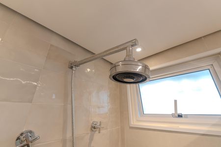 Apartamento à venda com 145m², 3 quartos e 1 vaga Apartamento à venda com 145m², 3 quartos e 1 vagaBanheiro da Suíte 1