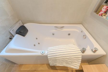 Apartamento à venda com 145m², 3 quartos e 1 vaga Apartamento à venda com 145m², 3 quartos e 1 vagaBanheiro da Suíte 1