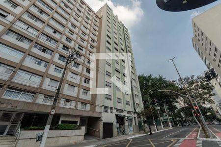 Apartamento à venda com 145m², 3 quartos e 1 vaga Apartamento à venda com 145m², 3 quartos e 1 vagaFachada