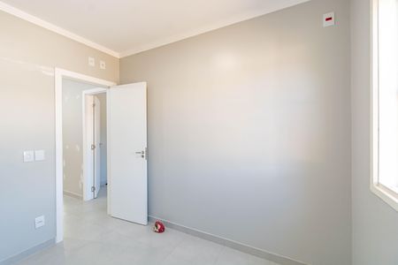 Casa de condomínio à venda com 112m², 3 quartos e 3 vagasQuarto 2