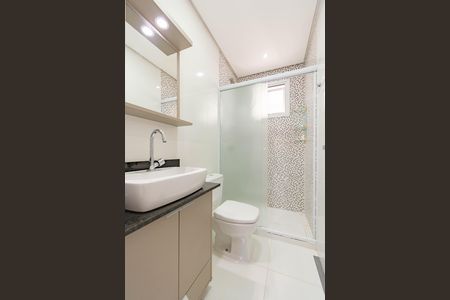 Casa de condomínio à venda com 112m², 3 quartos e 3 vagasBanheiro social