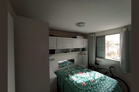 Quarto de apartamento para alugar com 2 quartos, 46m² em Parque Santa Rosa, Suzano