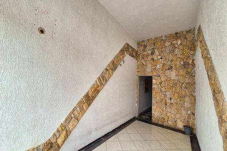 Casa para alugar com 155m², 2 quartos e 1 vaga Casa para alugar com 155m², 2 quartos e 1 vagaGaragem