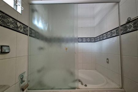Casa para alugar com 155m², 2 quartos e 1 vaga Casa para alugar com 155m², 2 quartos e 1 vagaBanheiro da Suíte