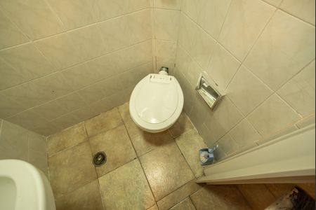 Banheiro de Serviço de casa à venda com 3 quartos, 120m² em Mirandópolis, São Paulo