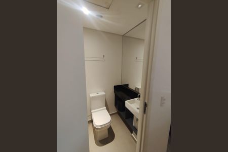 Banheiro de kitnet/studio à venda com 1 quarto, 24m² em Perdizes, São Paulo