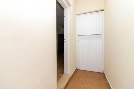 Casa à venda com 116m², 3 quartos e 2 vagas Casa à venda com 116m², 3 quartos e 2 vagasCorredor Lateral