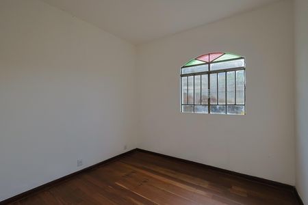 Casa para alugar com 4 quartos, 180m² em Nacional, Contagem