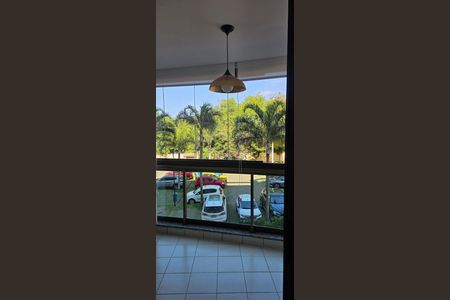Apartamento à venda com 74m², 2 quartos e 1 vaga Apartamento à venda com 74m², 2 quartos e 1 vagaVaranda